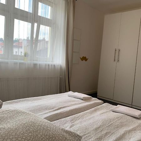 Little Tom Apartments Praga Exterior foto