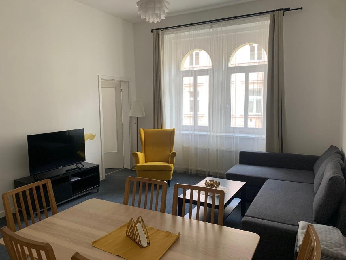 Little Tom Apartments Praga Exterior foto
