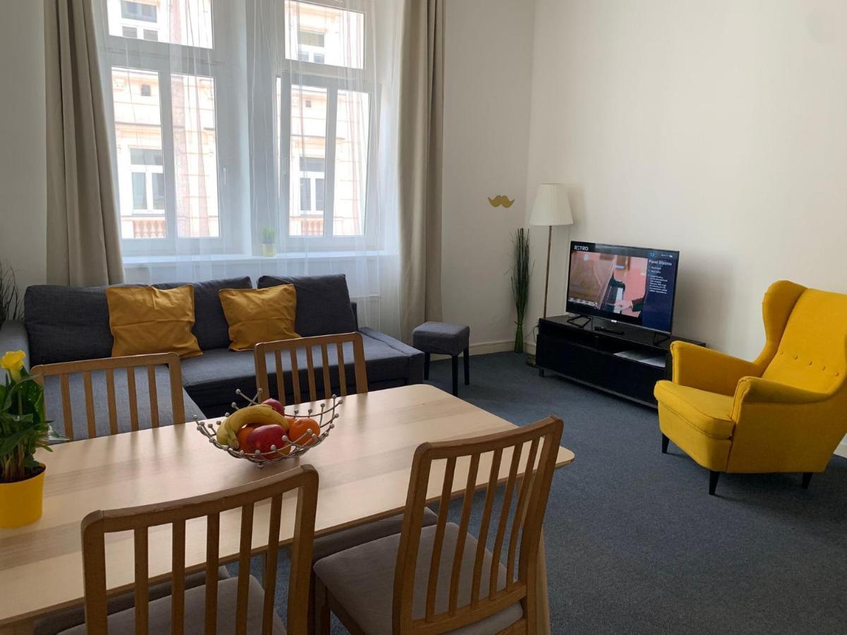 Little Tom Apartments Praga Exterior foto