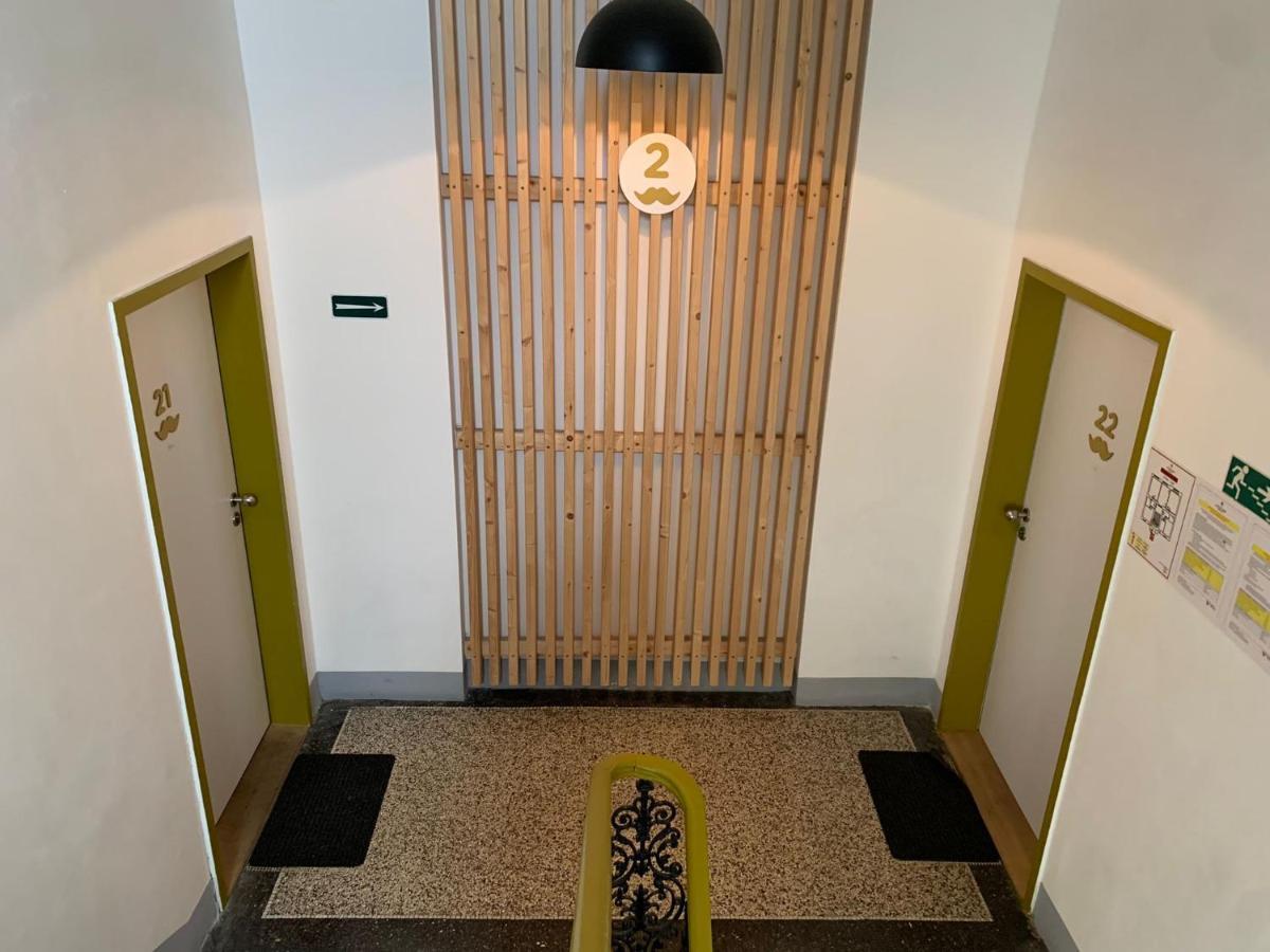 Little Tom Apartments Praga Exterior foto