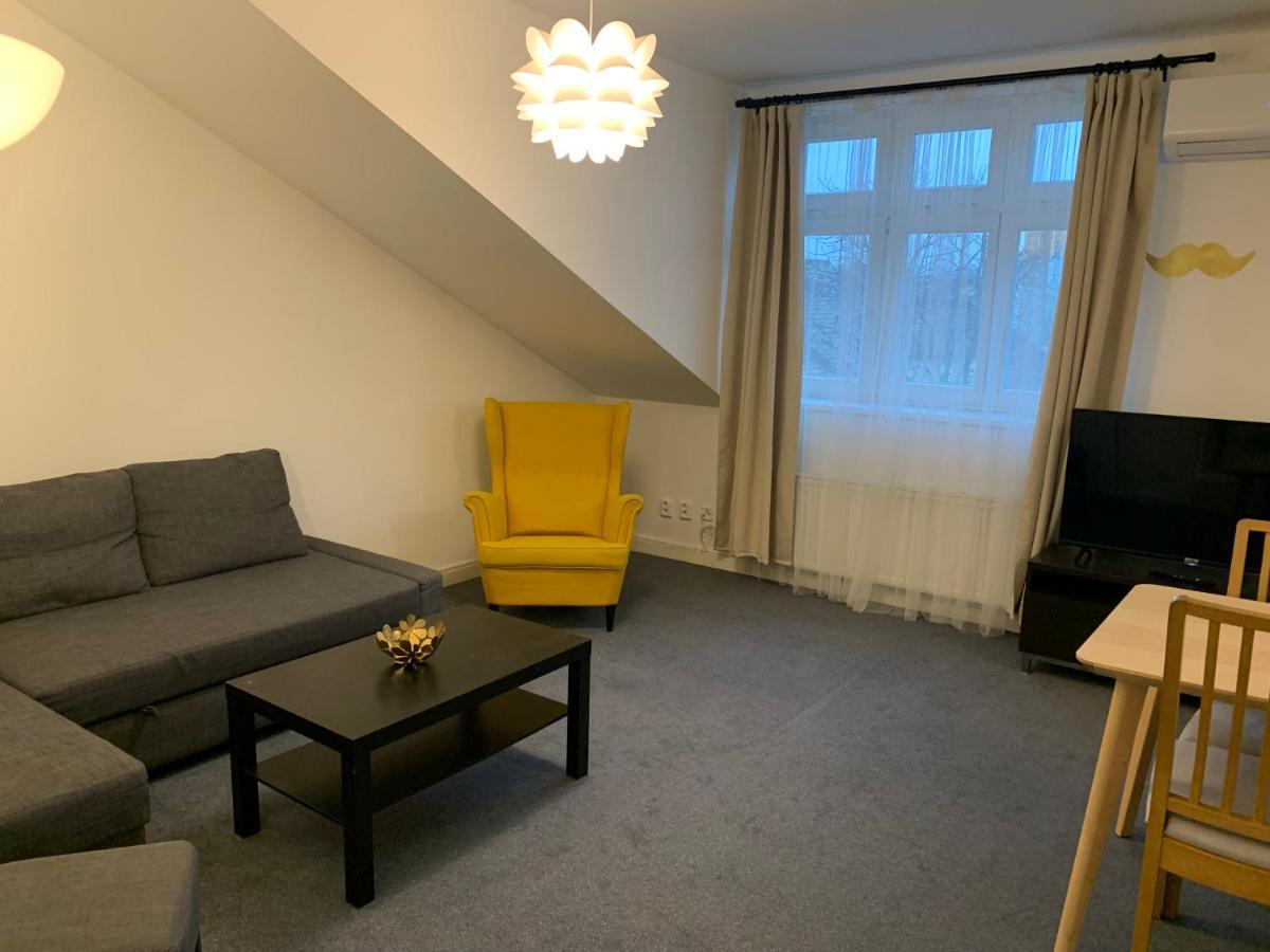 Little Tom Apartments Praga Exterior foto