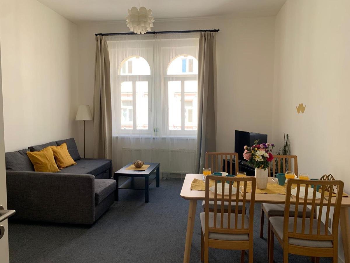 Little Tom Apartments Praga Exterior foto
