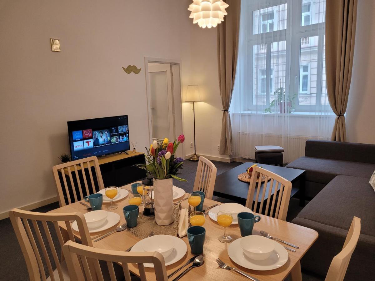 Little Tom Apartments Praga Exterior foto